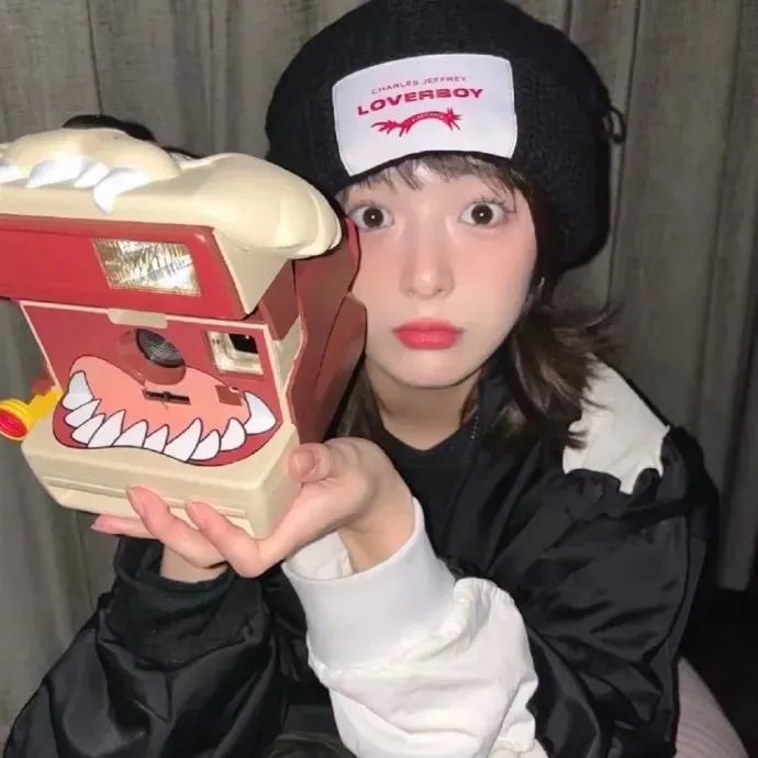 飞女黛丝